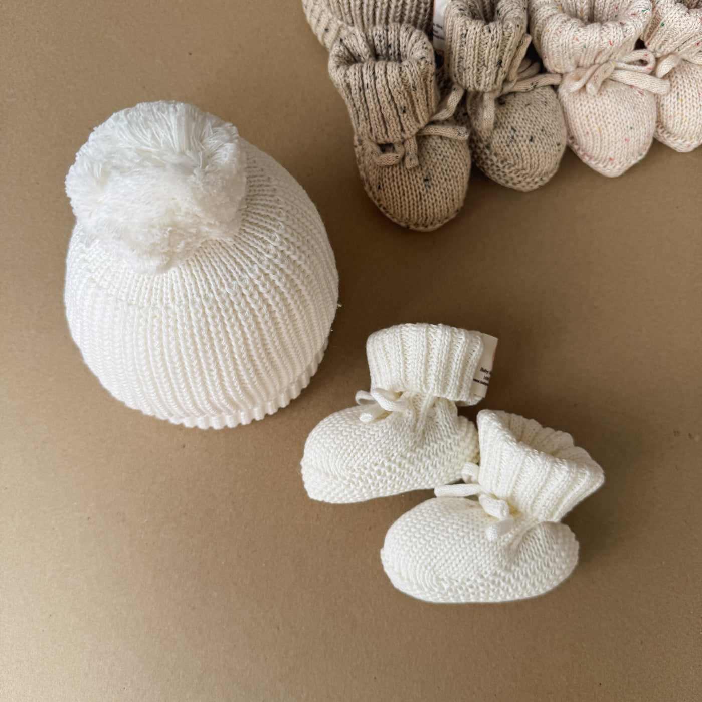 Baby Gift Box - Cappello e Scarpine Minimal in Cotone