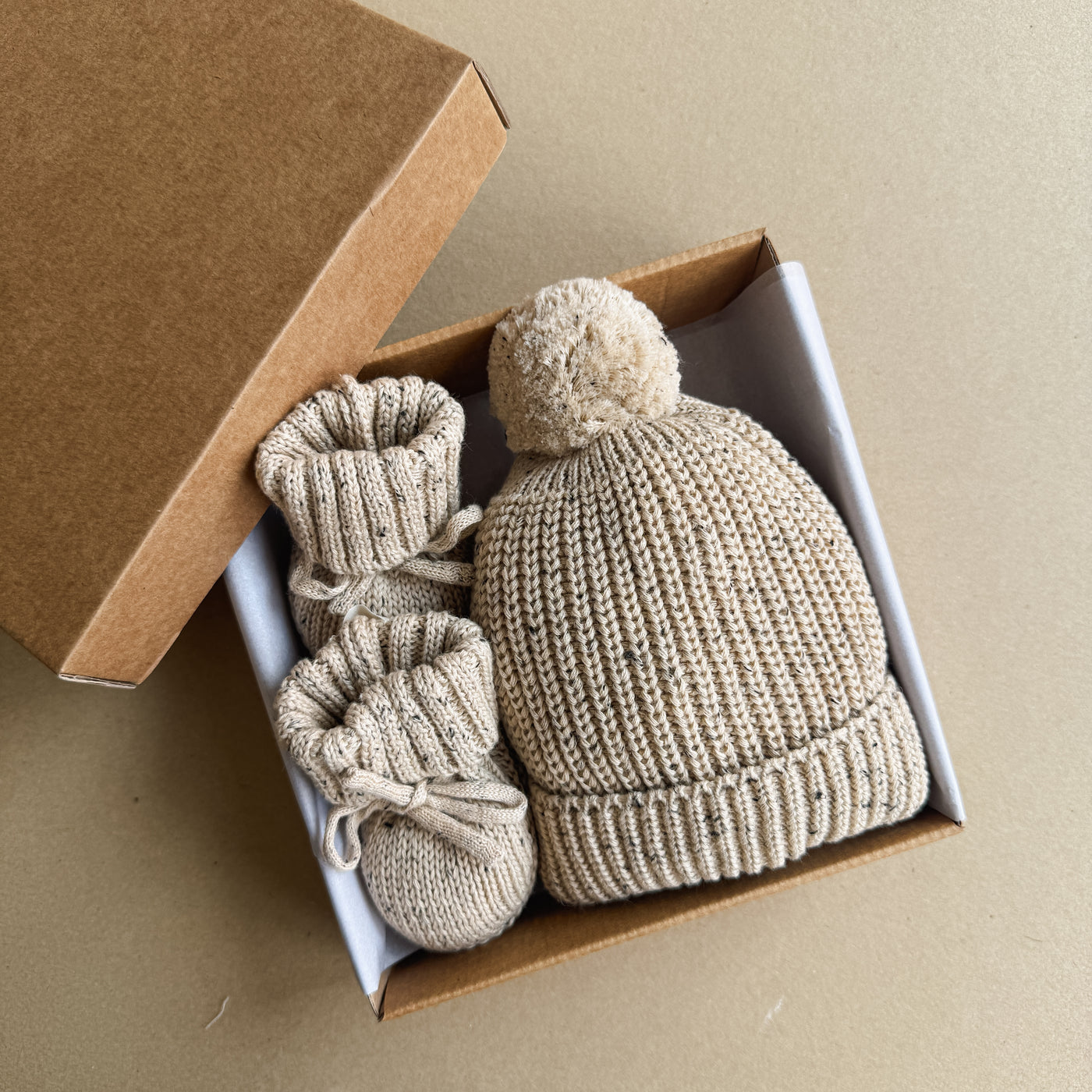 Baby Gift Box - Cappello e Scarpine Minimal in Cotone